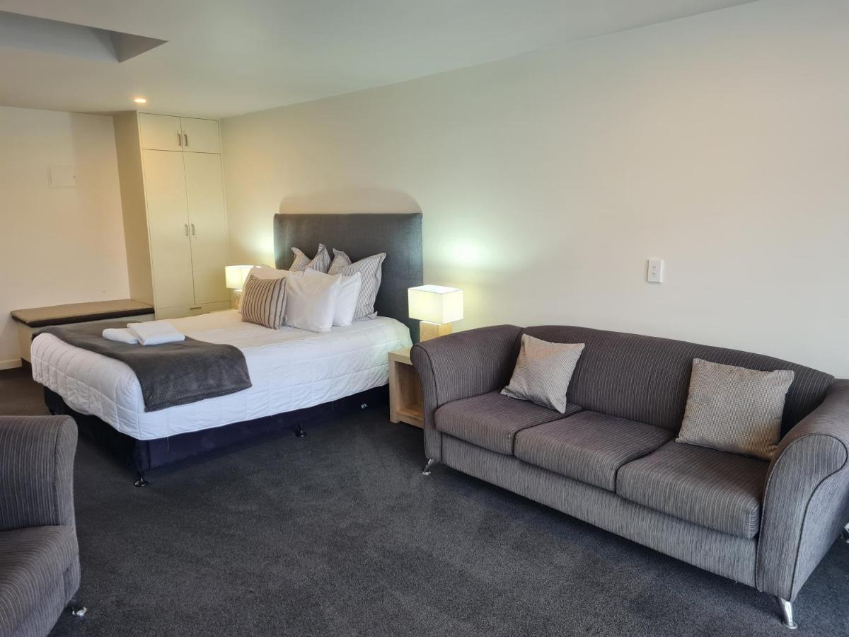 The Wharf Seaview Apartments By Avi Akaroa Exterior photo