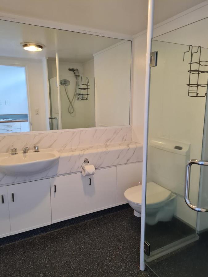 The Wharf Seaview Apartments By Avi Akaroa Exterior photo